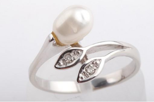 Perlen Ring mit Perle und Diamanten Brillanten in aus 585 er Weißgold