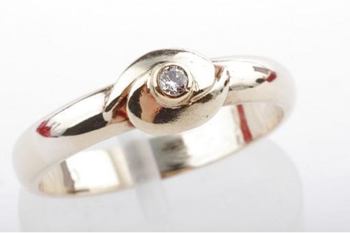 Goldring Ring mit Brillant Diamant Solitär in aus 333 er 8k Gelbgold Gr56