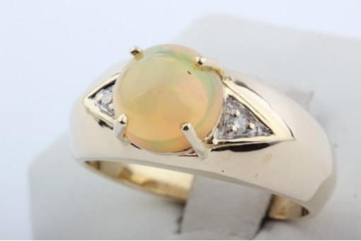 Opal Ring in aus 375 er 9kt Gold Ring mit Opal und Brillanten Diamanten Opalen