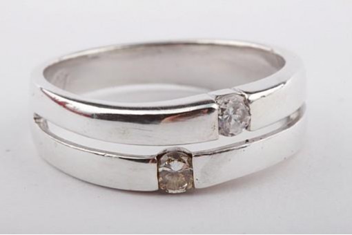 Ring in 925 Sterling Silber mit Zirkonia Silberringe in Ringgröße 53 16,9mm