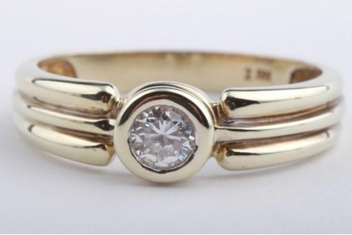 Goldring Ring in aus 333 er Gelbgold mit Zirkonia Solitär yellow gold Gr 57