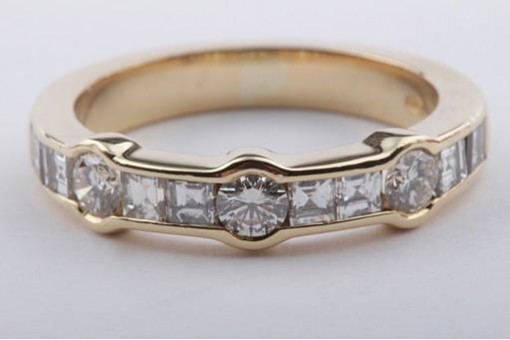 Diamant Brillant Ring Karree Schliff in 18 kt 750 Gelb gold 1 ct