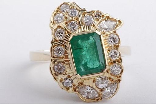 Ring Smaragd 7x6mm 1ct Diamanten 1,3ct 750 Gelb Gold 