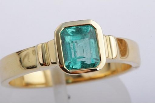 Ring Smaragd 1,12ct Kolumbien feine Farbe 6,2x5,2mm 750 18K Gelb gold 56