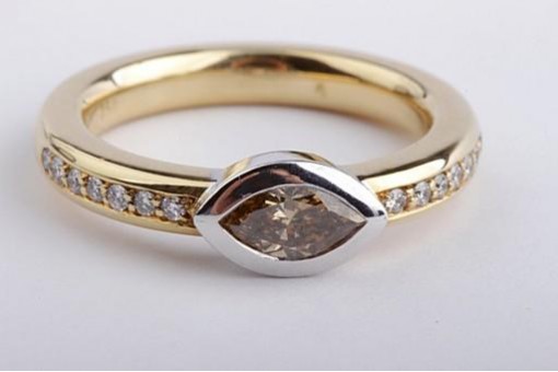 Navette Diamant Ring 0,66ct 14 Brillanten Cognac Farbe 750 Gelb gold 54