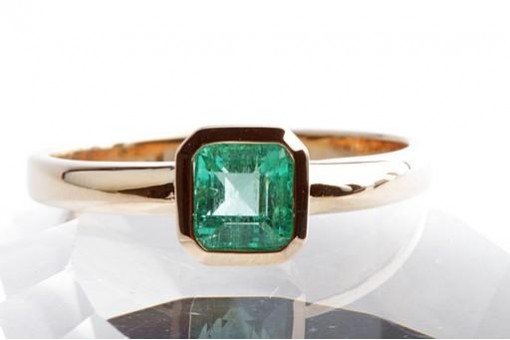 Smaragd Ring 0,63ct 750 18K Gelb Gold Gr. 54