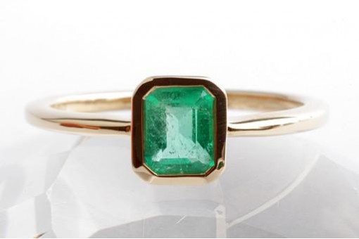 Smaragd Ring 0,66ct 750 18K Gelb Gold Gr. 56