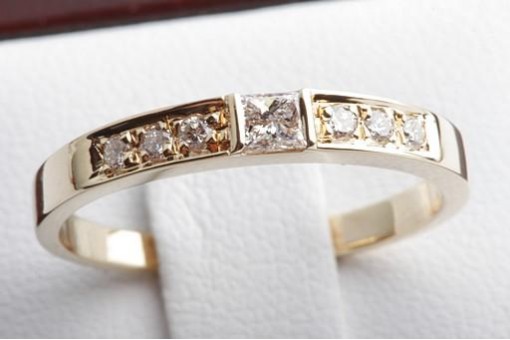 Ring mit Prinzess Diamant und Brillanten 0,21ct 585 14K Gelb Gold