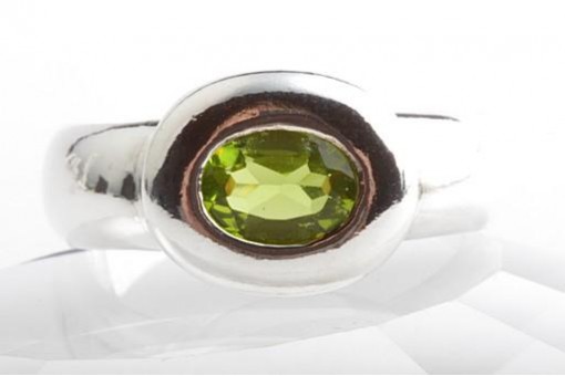 Ring mit Peridot ovaler Schliff 925 Sterling Silber Gr. 63