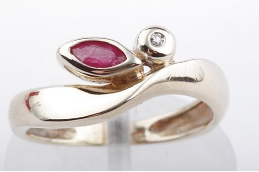Rubin Diamant Brillant Ring 333 Gelbgold Gr49