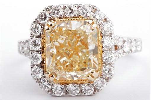 Light Yellow Diamantring 4,12ct GIA Certified 750 18K Weißgold Radiant Cut 