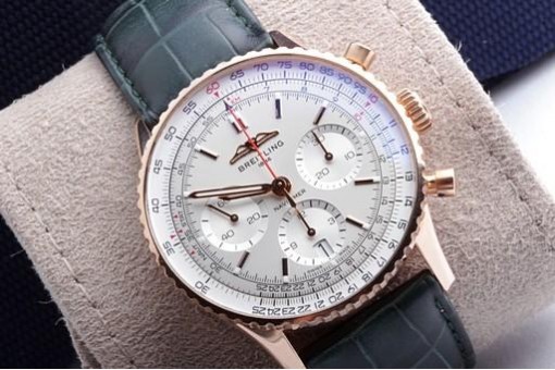 Breitling Navitimer 18 B01 Chronograph 41mm 18K Roségold Full Set v. 2023