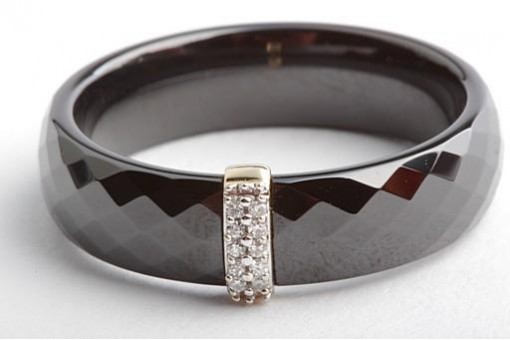 Keramik Ring mit 585 14K Gelb Gold Diamant Achtkantschliff Gr. 63