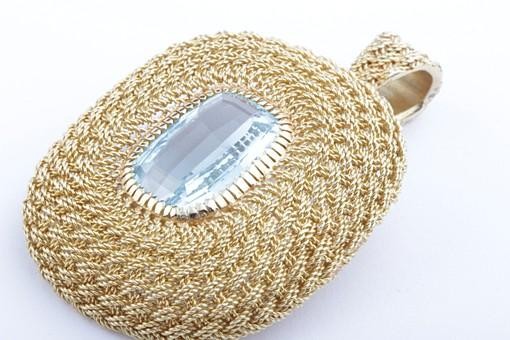 Feiner Aquamarin Anhänger 2,1ct 750 18K Gelbgold