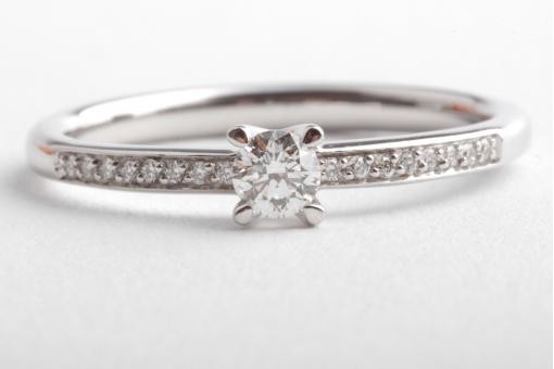 Solit&auml;r Brillant Diamant Ring 0,24ct H Si Ringgr&ouml;&szlig;e 53 585 Wei&szlig;gold