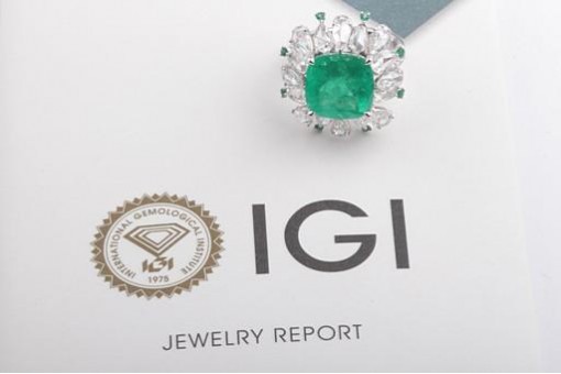 Designer Smaragd Ring 7,38ct Kolumbien Diamanten 3,58ct 750 Wei&szlig;gold IGI Exp.