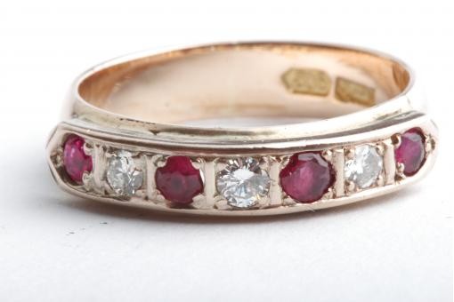 Rubin Brillant Diamant Ring 0,15ct 585 14K Gelb Gold Gr. 56 17,8mm